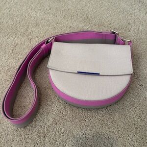Rothy’s Saddle Bag in Lilac Haze